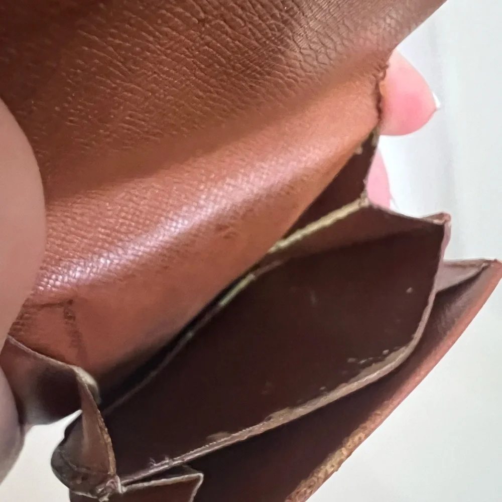 Coming SOON • LV Coin Pouch Vintage - Picture 11 of 14